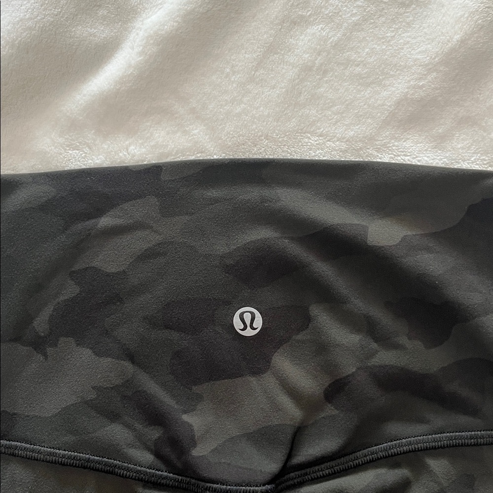 lululemon athletica Black Camo Leggings - Picture 3 of 6